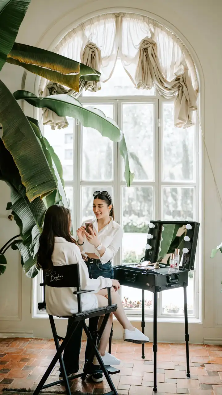 Hair stylist
